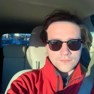 Meet your Posher, Dillon